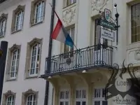 steag-la-balcon-luxemburg-fier-forjat