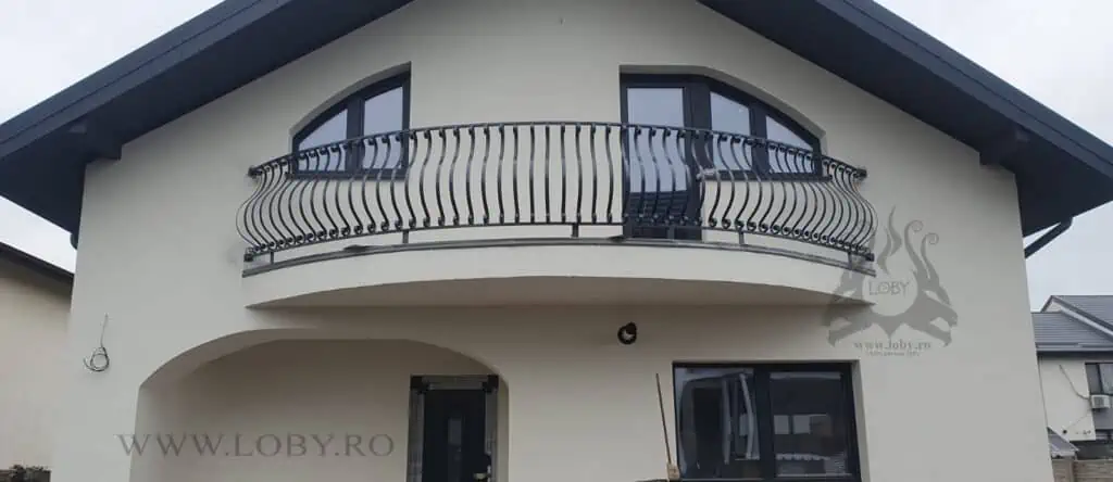 Balustrada de balcon pe rotund din fier forjat